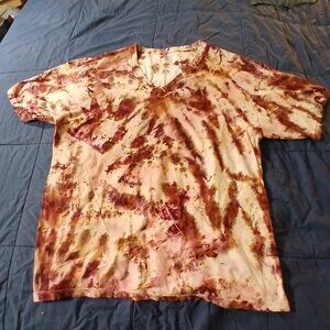 A fantasy animal - tie-dyed V-neck T-shirt